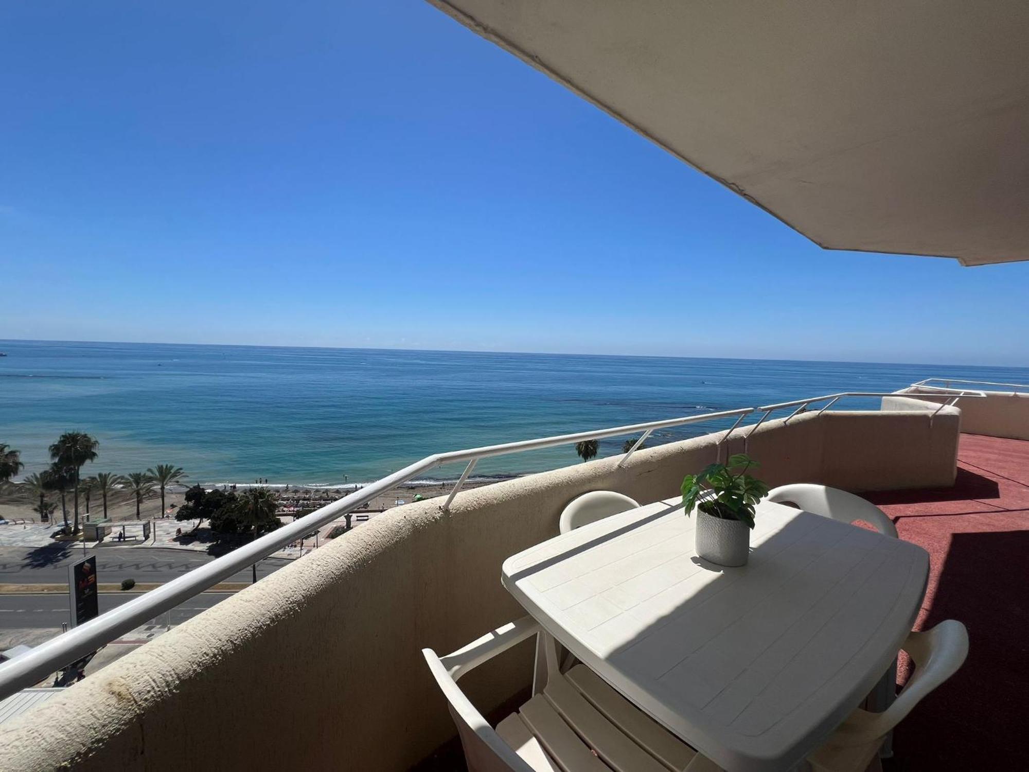 Front Sea View & Terrace Benalbeach Apartment Benalmadena